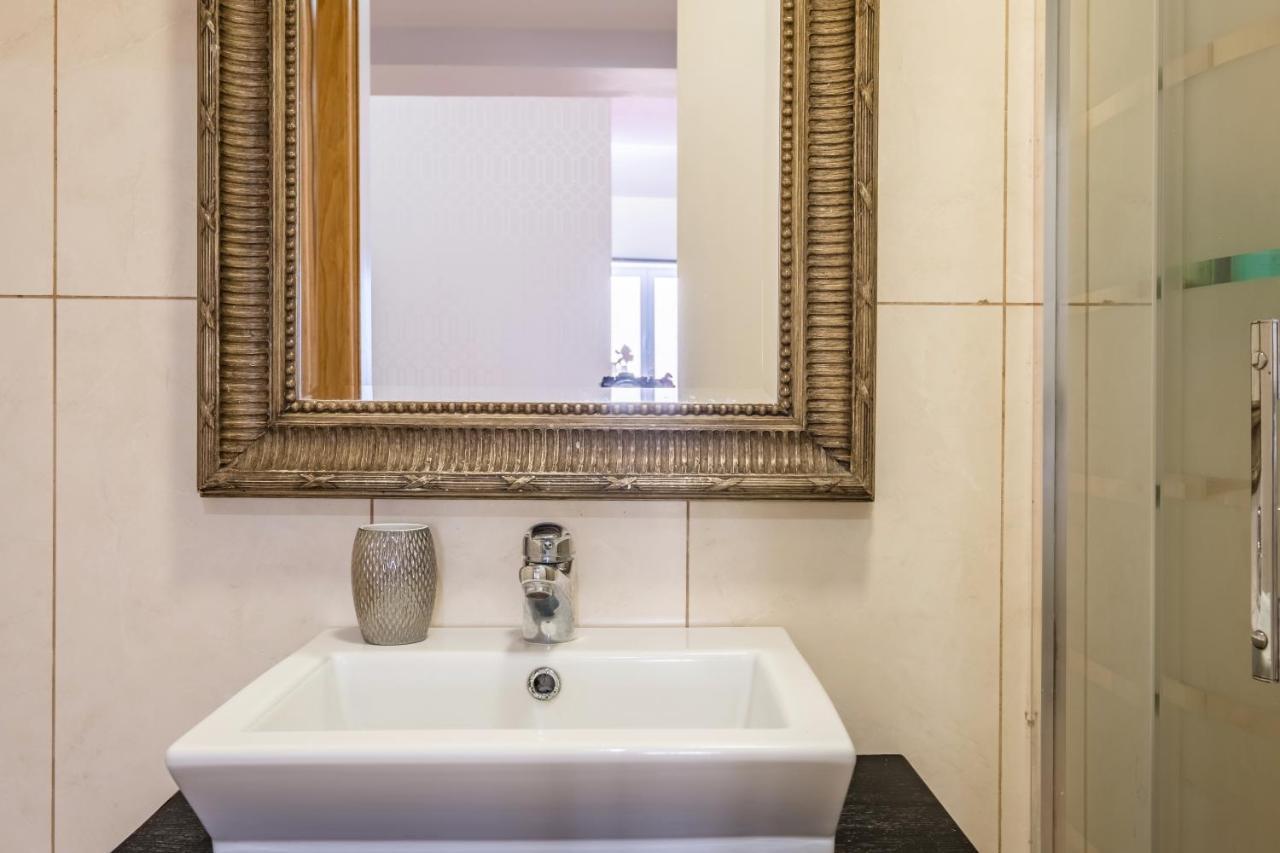 Cayres Suites Carmo Funchal  Exteriör bild